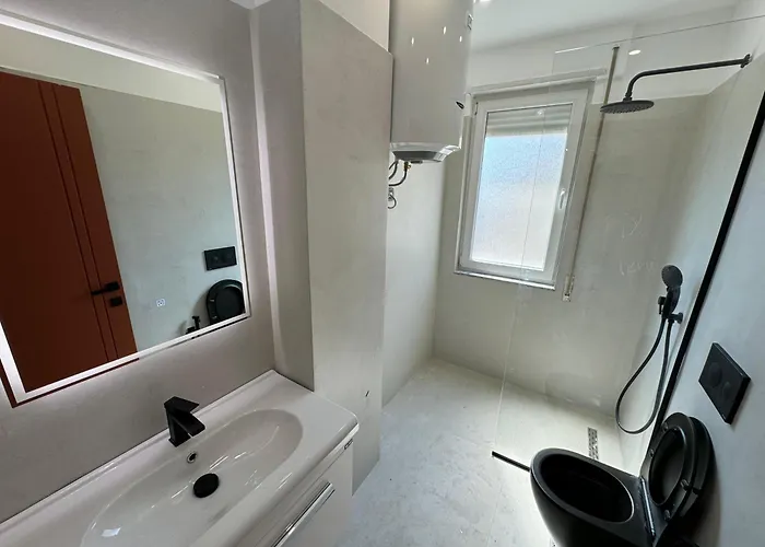 Botanic View * Tirana